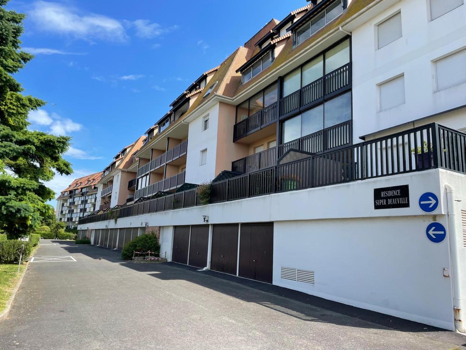 Super Deauville Appartement 2 Pieces Cosy Proche Plage Plein Sud Вилер-сюр-Мер Екстериор снимка